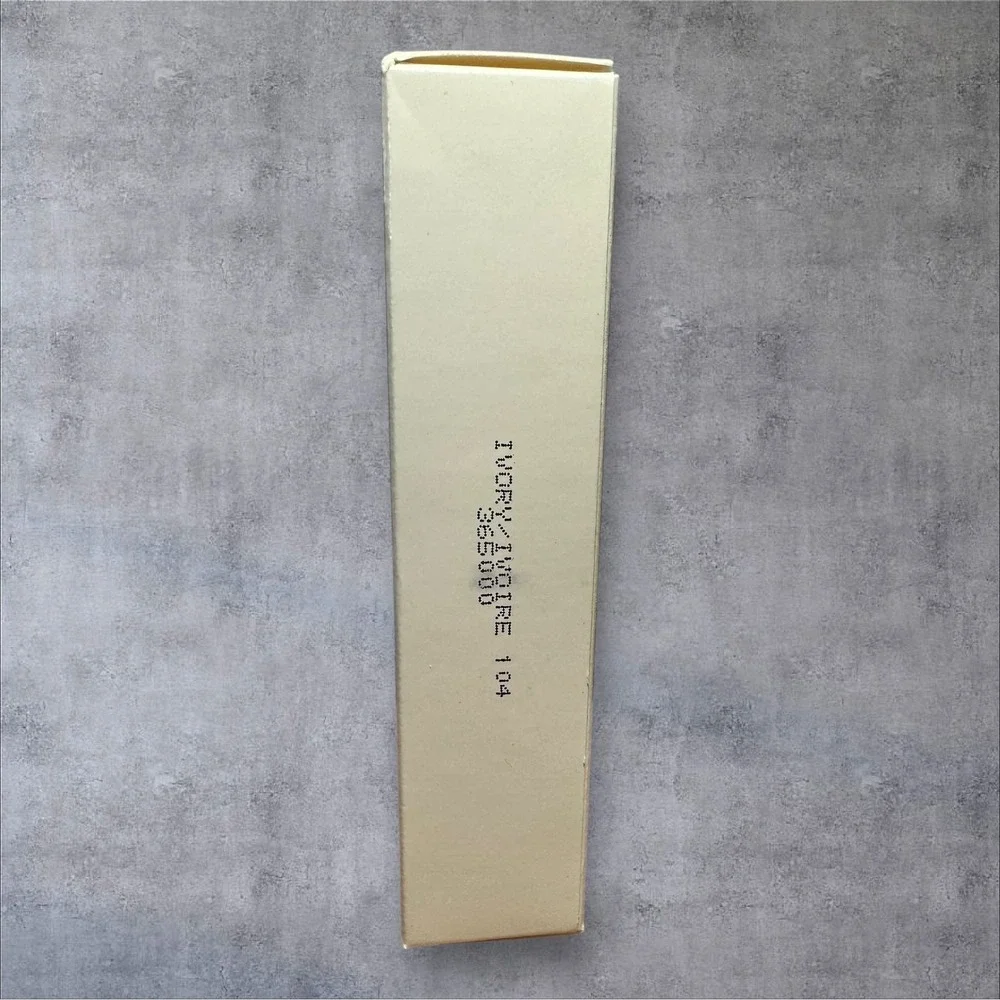 NIB Mary Kay Full Coverage Foundation Ivory 104 365000‎ 1 oz Gray Cap